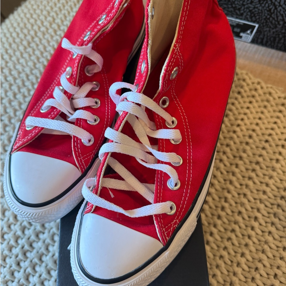 Converse Classic Red High-Tops